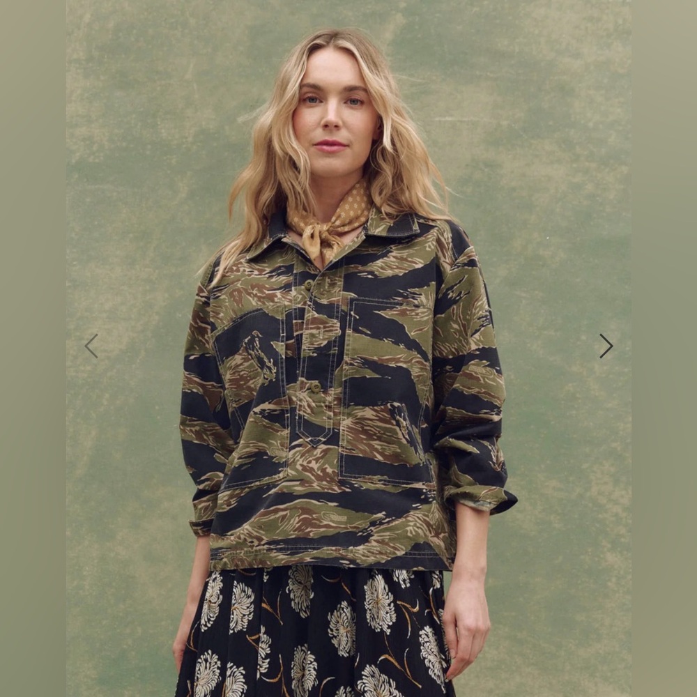 THE GREAT. Women's Tiger Stripe Utility Jacket in Olive, Black, Brown - Picture 4 of 4